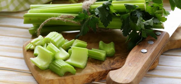 Na vysoký krevní tlak vyzkoušejte celer!
